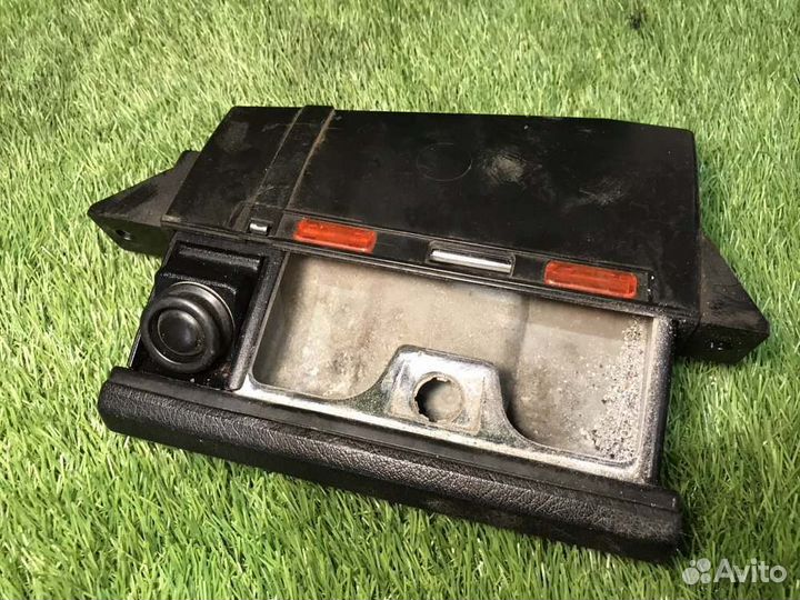 Пепельница Bmw E34 2.5 1990