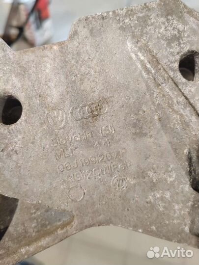 Кронштейн двигателя 1.8/2.0 tsi gen 3