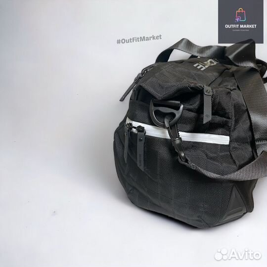 Спортивная сумка Descente Athletic