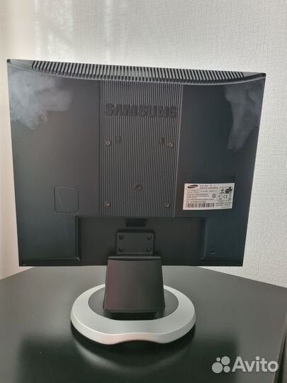 Монитор Samsung 920N