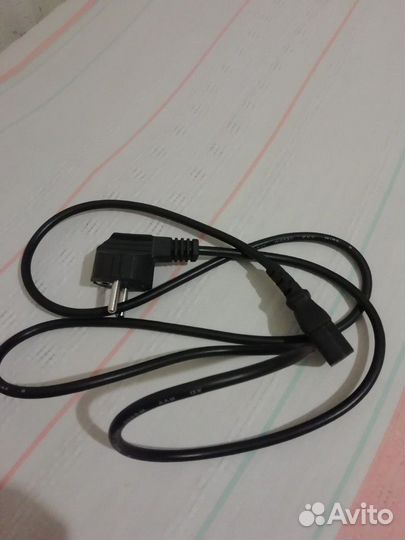 Кабель питания для компьютера