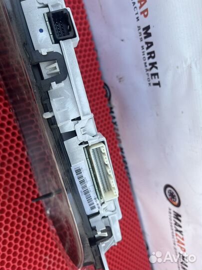 Панель приборов Nissan Navara 2.5 DIZ 2008