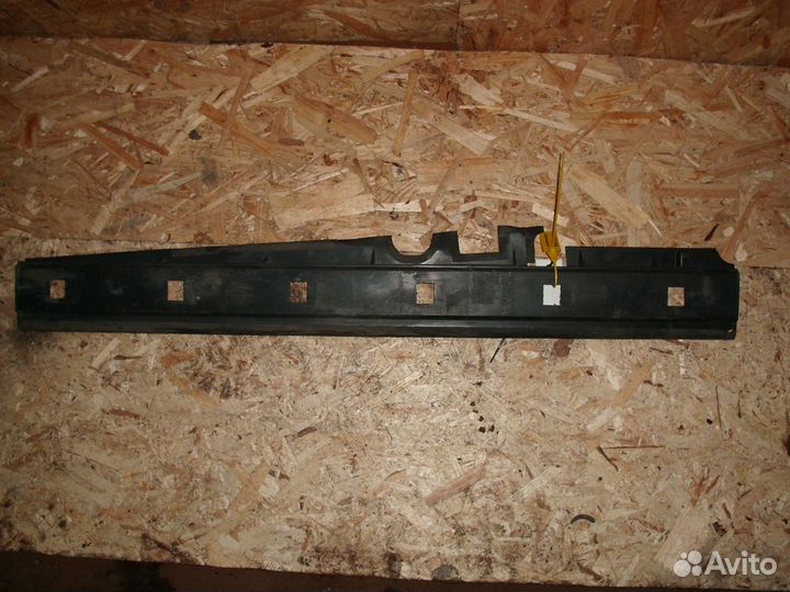 Заслонка воздушная (на радиатор правая) Volvo