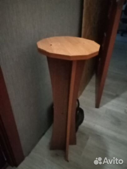 Подставка под цветы