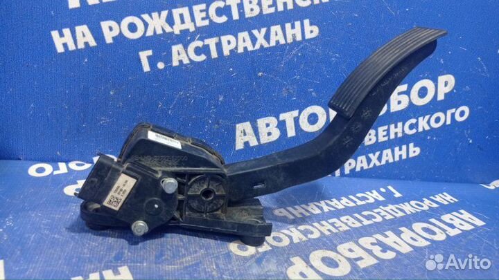 Педаль газа Kia Rio 3 седан G4FC 2012