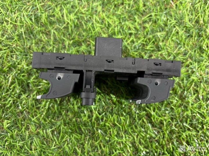 Блок управления стеклоподъемниками Volkswagen