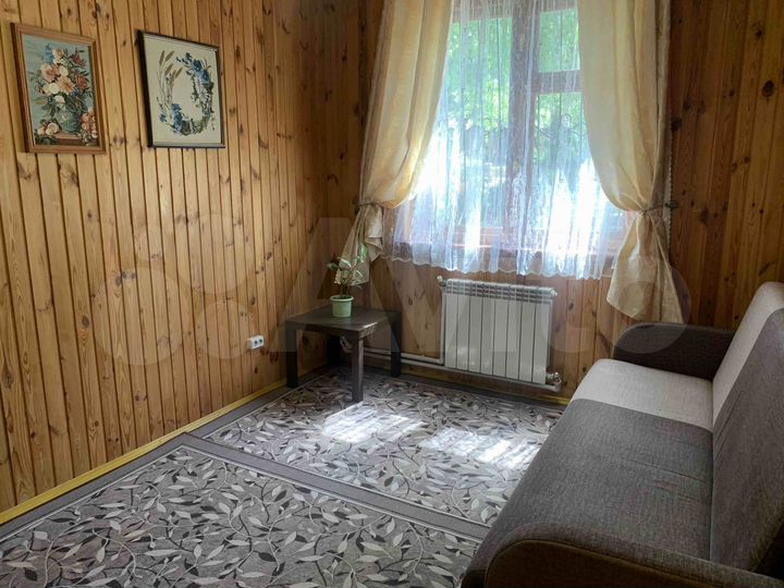 Комната 18 м² в 1-к., 2/2 эт.