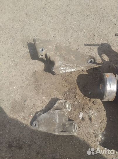 Кронштейн Шевроле Авео Т250