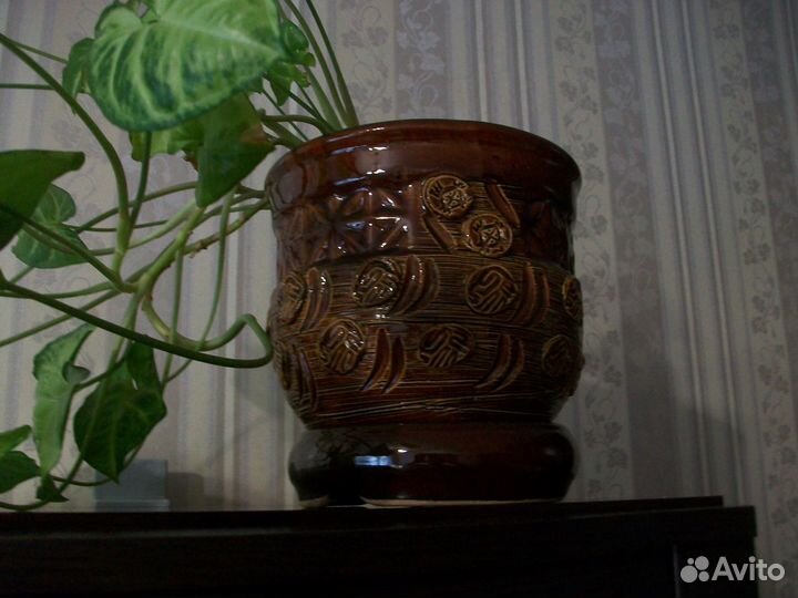 Горшок цветочный керамический