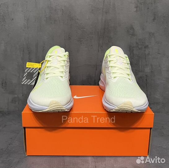 Кроссовки Nike Air Zoom Winflo 7