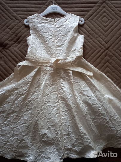 Нарядные платья доя девочки