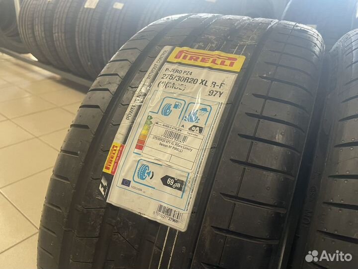 Pirelli P Zero PZ4 245/35 R20 и 275/30 R20 95Y