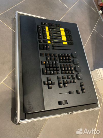 Световой пульт grandma 2