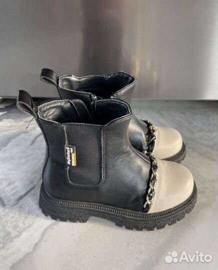 Ботинки для девочки