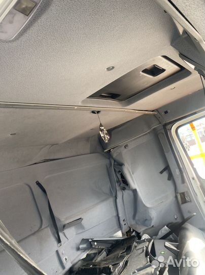 Кабина мерседес аксор 2012 год