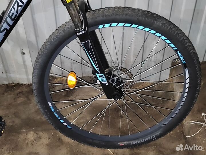 Два горный велосипеды