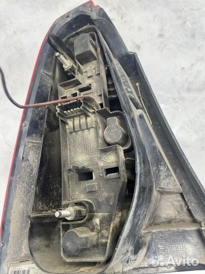 Фонарь задний задний правый Renault Logan 1 K7J