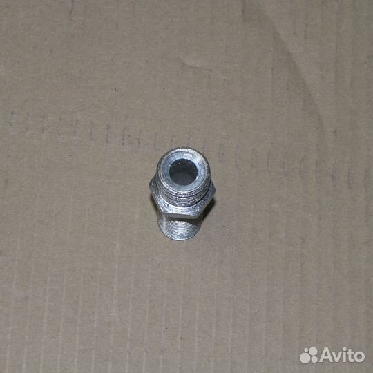 Штуцер М18*1,5*М20*1,5*L55 трубка д.12 *шланг гтк