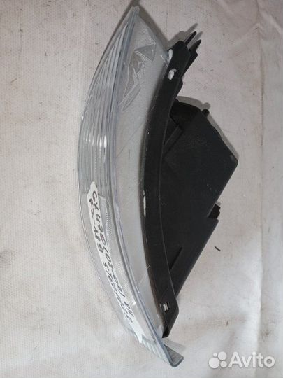 Фара противотуманная передняя правая Lexus Gx470