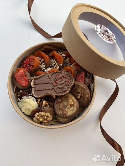 Подарочный набор из сухофруктов