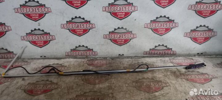 Антенна Toyota Platz NCP16 2nzfe 2001