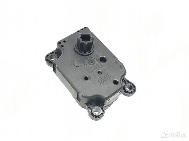 Моторчик заслонки отопителя Ford Focus 1.6L