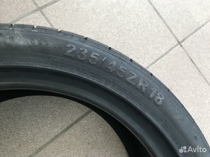 Altenzo Sport Comforter 235/45 R18 98Y