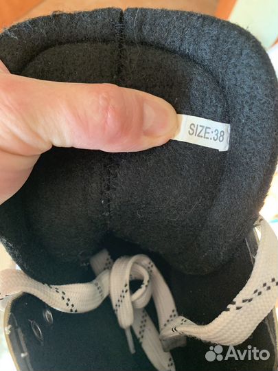 Продам коньки