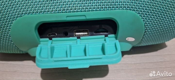 Музыкальная колонка с блютузом jbl