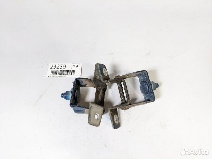 Петля крышки багажника Hyundai Solaris хетчбек