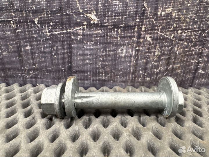 Болт развальный Bmw X5 E53 M54 2006