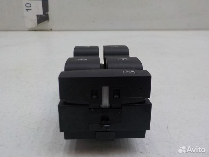 Блок управления стеклоподъемниками Opel Mokka 2012