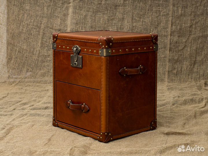 Сундук Hidalgo Decor Leather and Brass