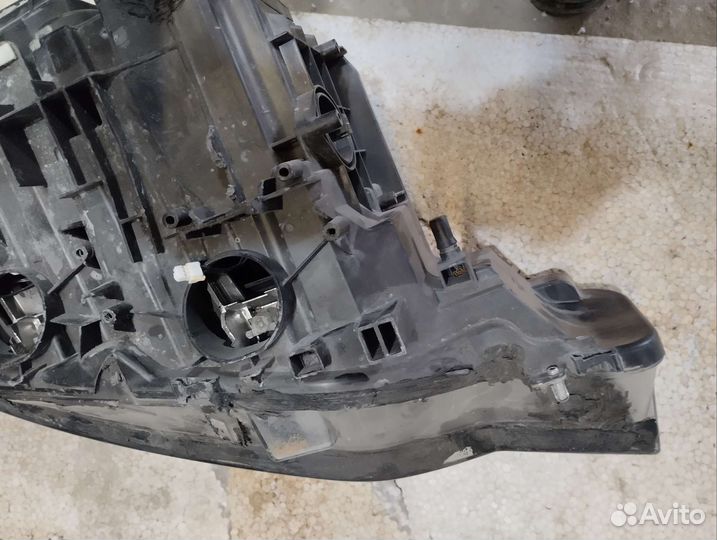 Фара ксенон прав. и лев бу BMW 3 F30 63117259526