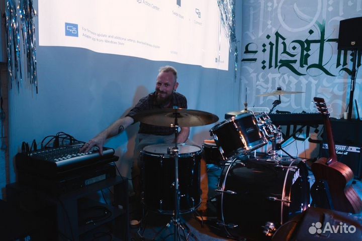 Уроки игры на барабанах Школа музыки Sound Scape