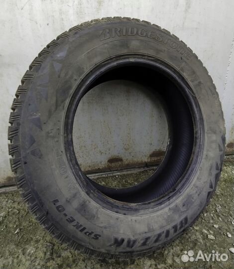 Bridgestone Blizzak Spike-01 185/65 R14 86T