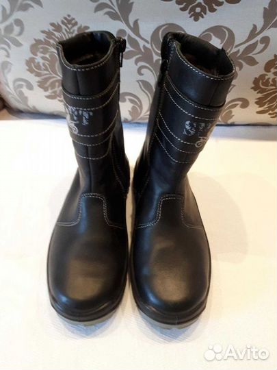 Сапоги зимние на мальчика новые