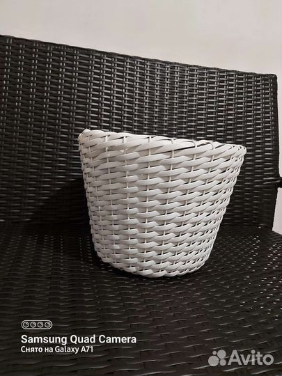 Кашпо из ротанга