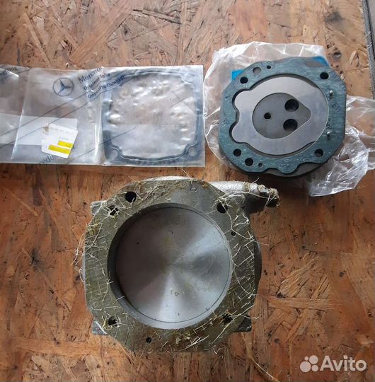 A 402 130 06 08 Цилиндр компрес. (ориг) + голова