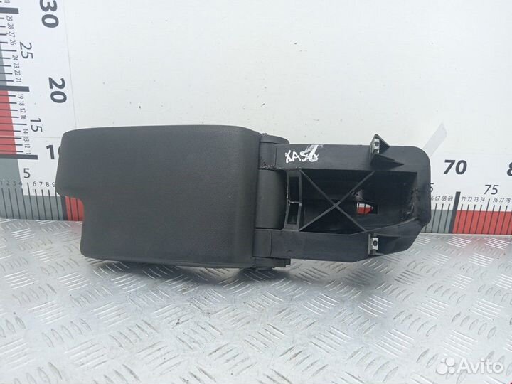 Подлокотник BMW 3 E46 2002