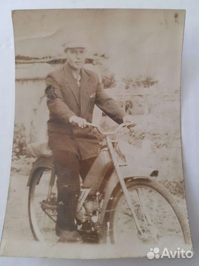 Фото мужчина на мотоцикле