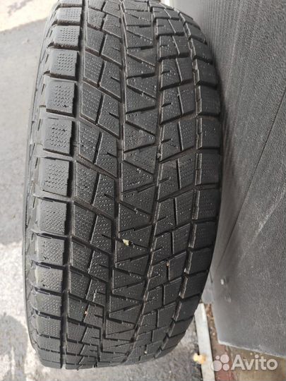 Bridgestone Blizzak DM-V1 245/65 R17