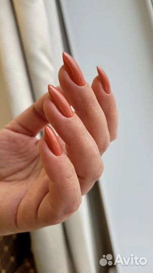 Красивый, качественный и чистый маникюр садовый