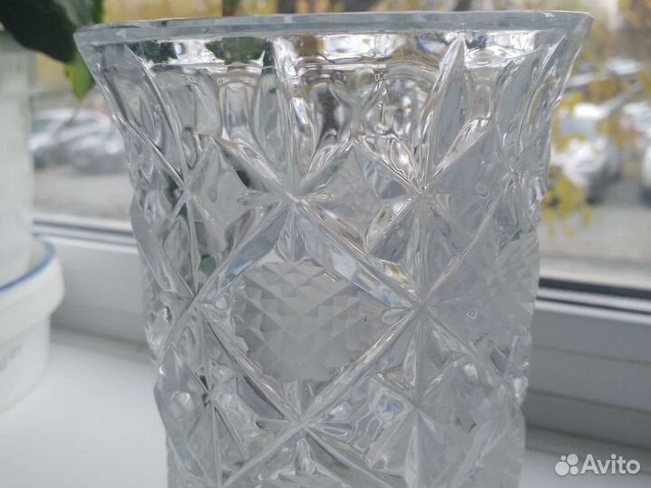 Хрустальная ваза