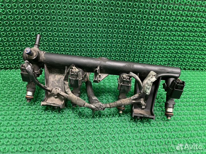 Форсунка топливная Peugeot 307 1.6 NFU