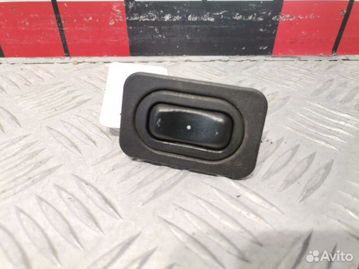 Кнопка стеклоподъемника для Opel Combo C 24411032