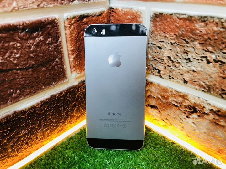 iPhone 5S, 32 ГБ
