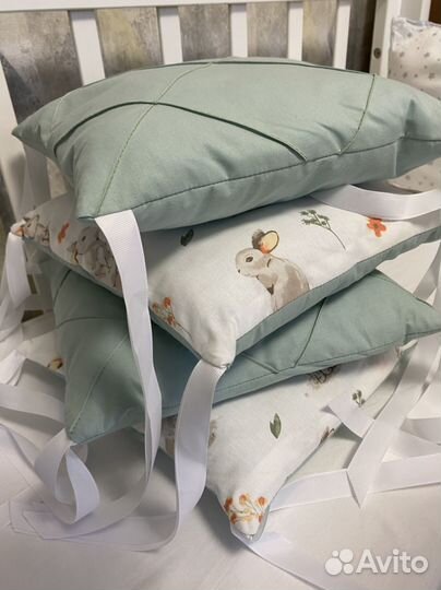 Бортики подушки в кроватку новые