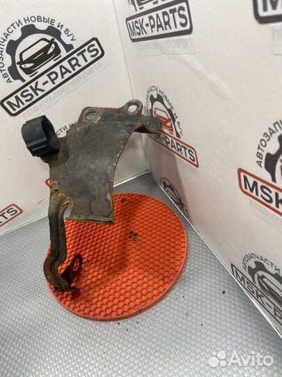 Кронштейн бочка гур Ford Focus 2 хетчбек 1 2005