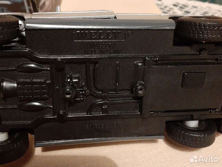 Модели машинок audi Welly,Tins 'Toys